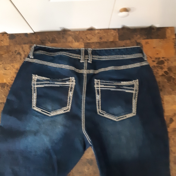 Maurice's Size 20 Reg. Capris Pants - Picture 4 of 8